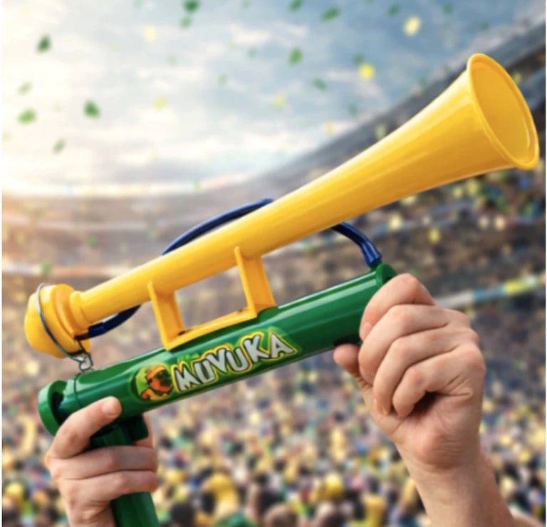 Cornetão Brazuka Verde E Amarelo Barulho Corneta Copa Do Mundo