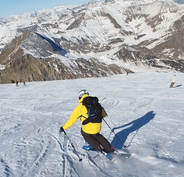 Skifahrer mit schweizer Kreuz, Übung Skitechnik"