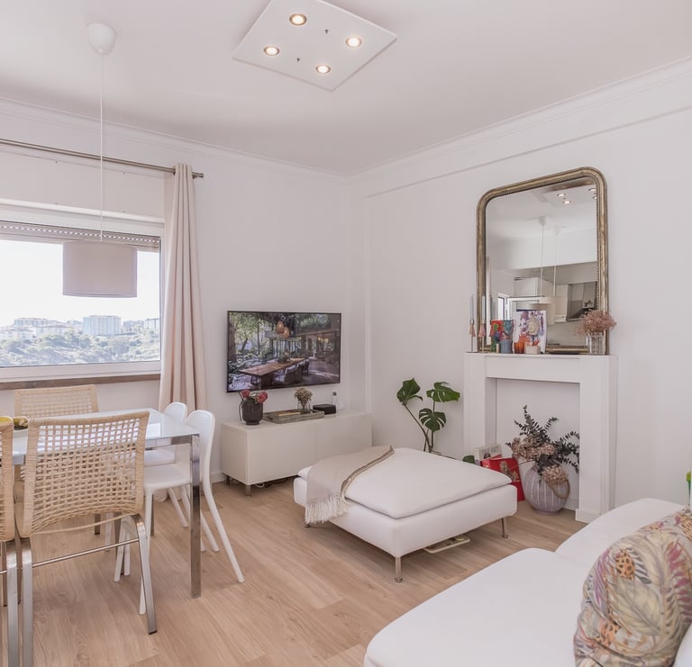 apartamento T3 remodelado em Ramada, Odivelas, com excelente vista panorâmica