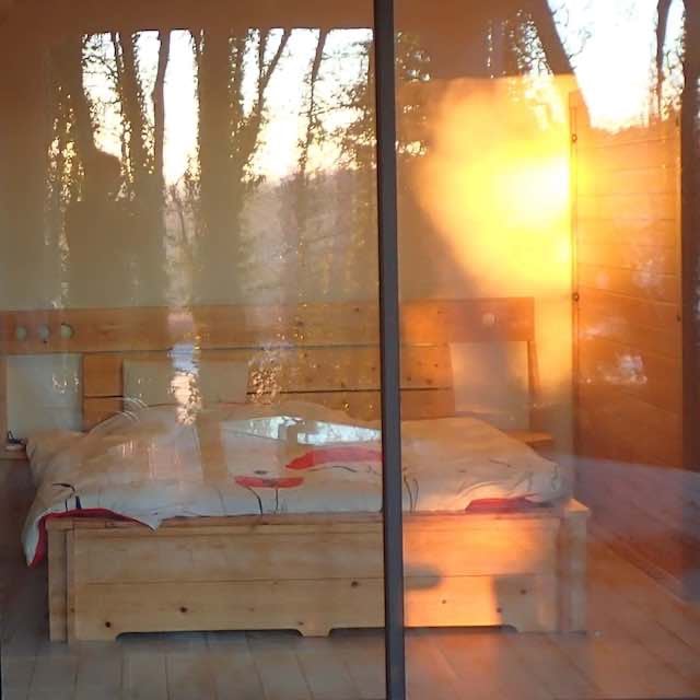 chambre 1 dans le soleil levant meublé de tourisme confort et lumière