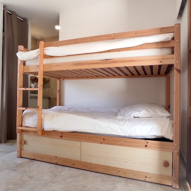 lit superposé chambre 3 meublé de tourisme confort et lumière
