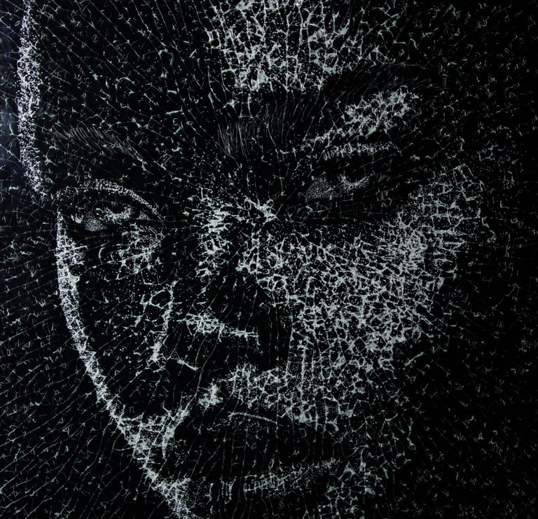 Broken Glass Art tempered glass Sadie