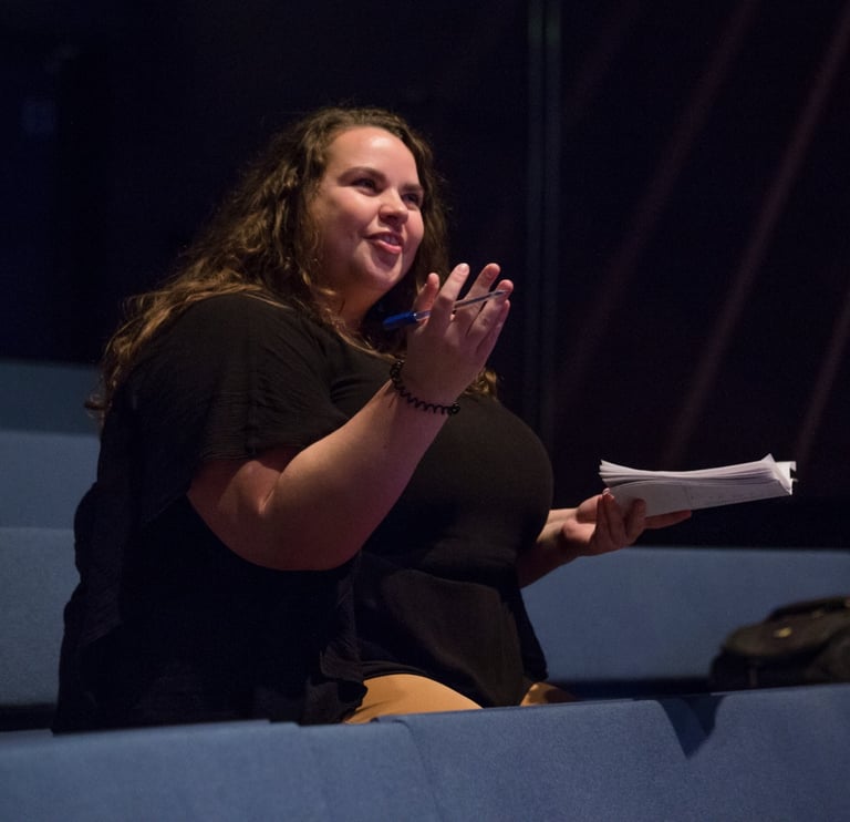 Jeske Roozen in het theater.