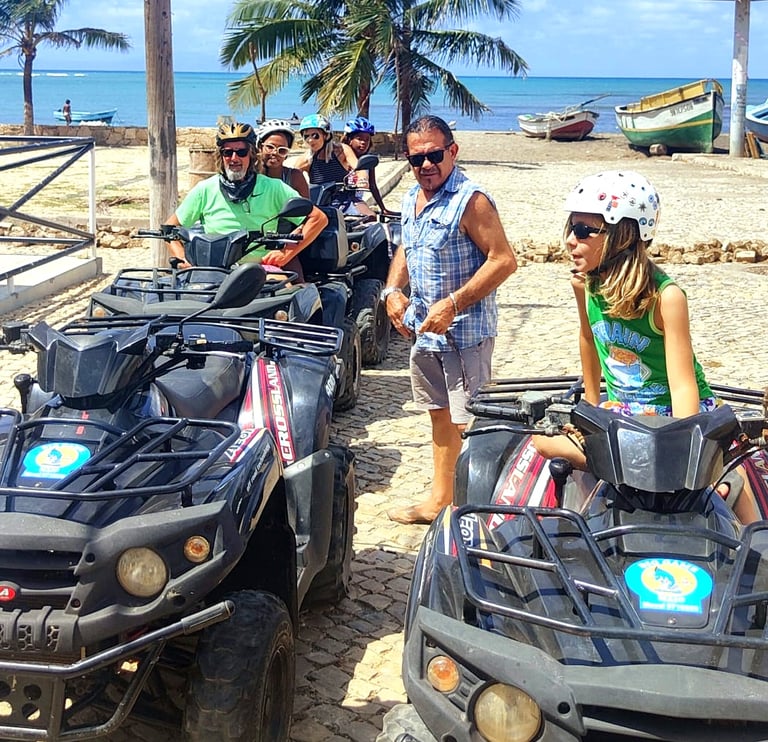 Location de quad sur l’Île de Maio avec vue sur l’océan : une aventure authentique à travers des sen