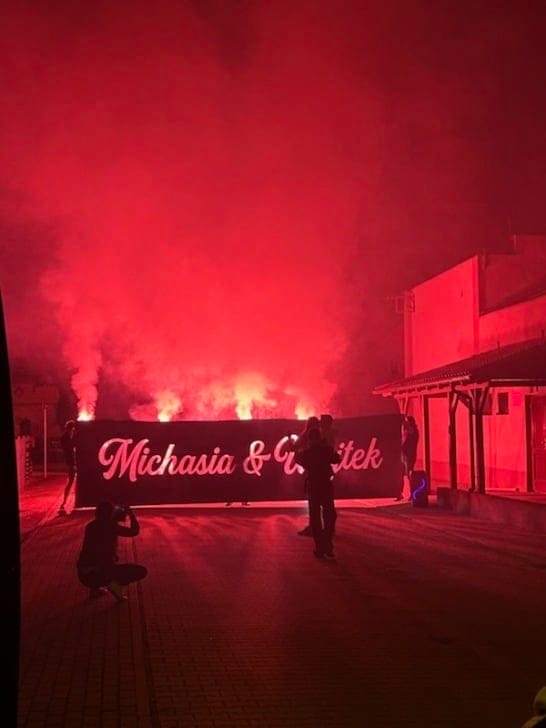 baner weselny z imionami nowożeńców ślub fajerwerki