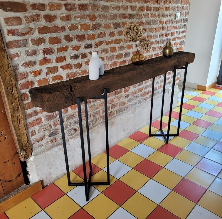 mobilier unique en bois et métal