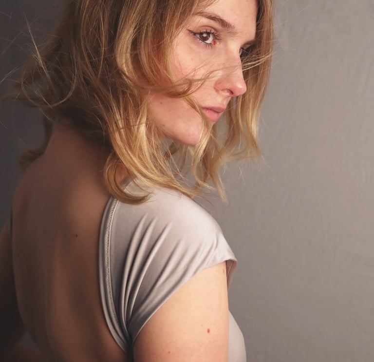 Photo Portrait de femme naturel, shooting studio Brunoy