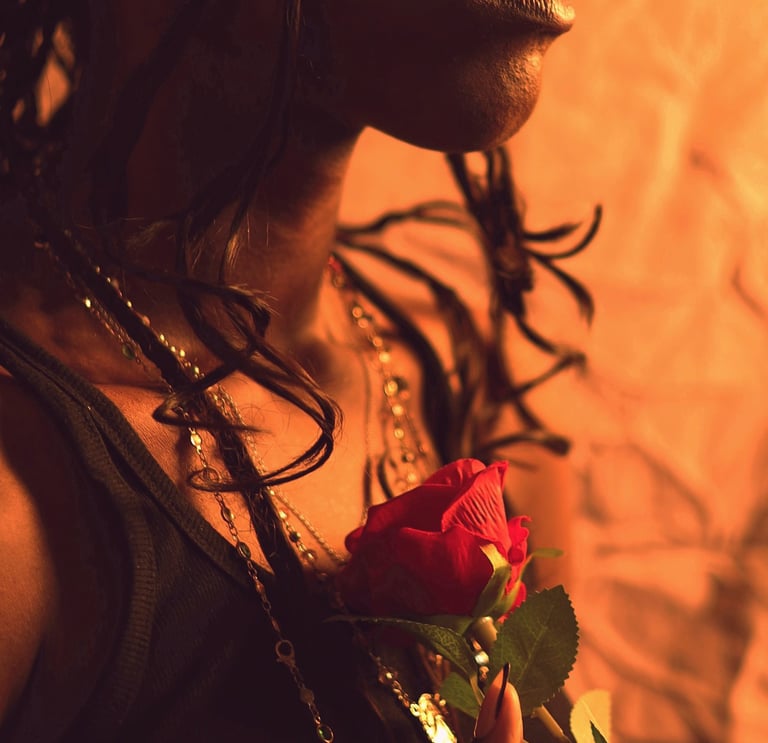 Shooting en studio à Brunoy, une femme et une rose 