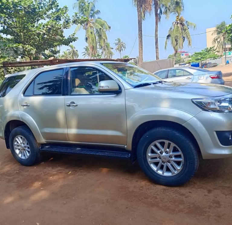 Dahomey African Tours 4X4 Vehicle