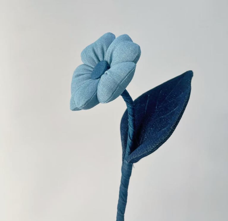 flor hecha a mano por encargo