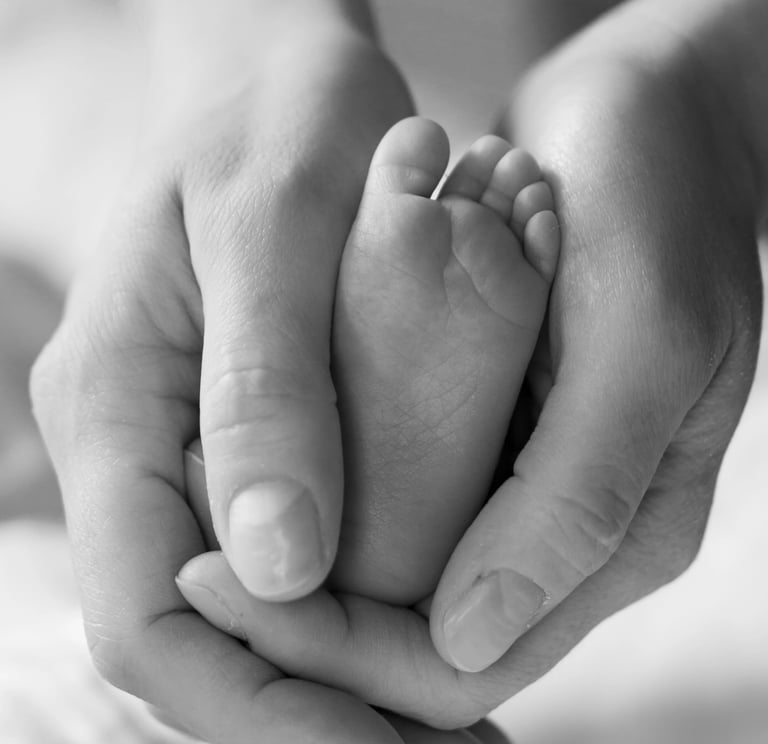 újszülött fotózás bicske családi fotózás bicske kismama fotózás