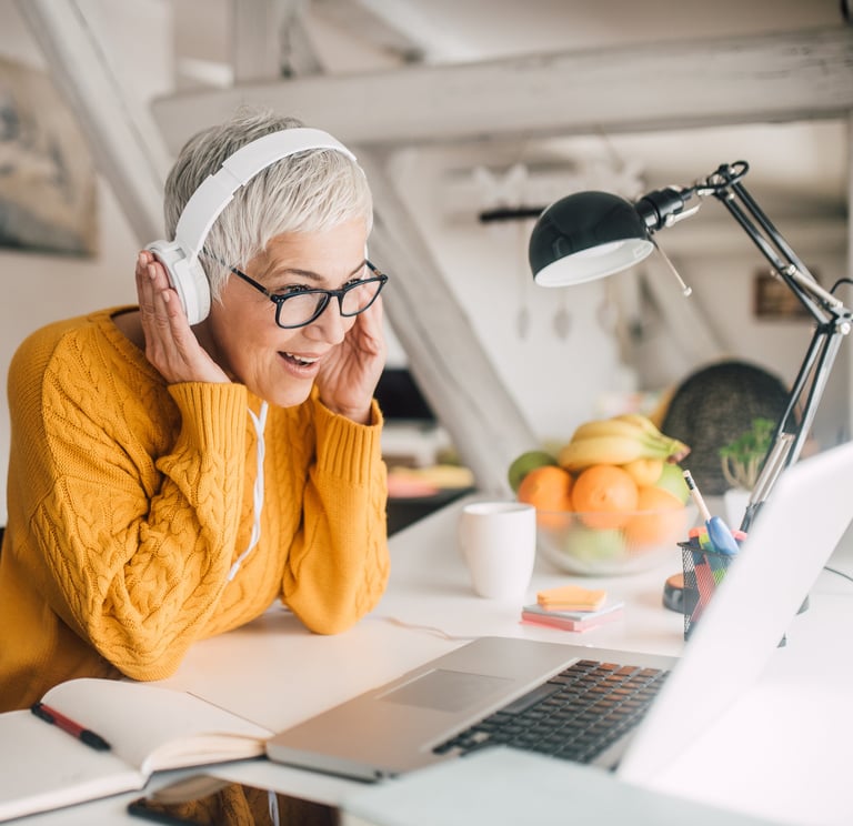 Lady being coached by A-cord