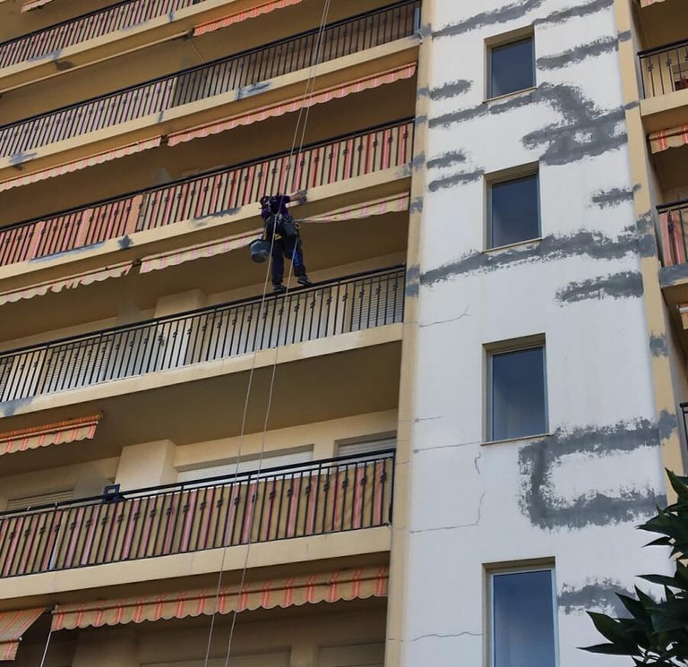 Cordiste réparation de balcon à Béziers
