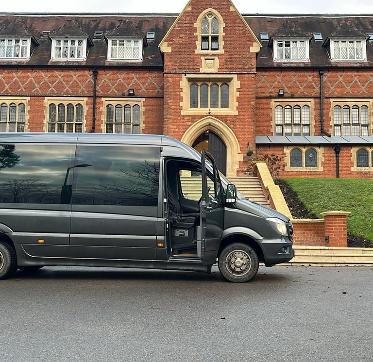 Why Groups Choose Tigers Transport For Coach Hire