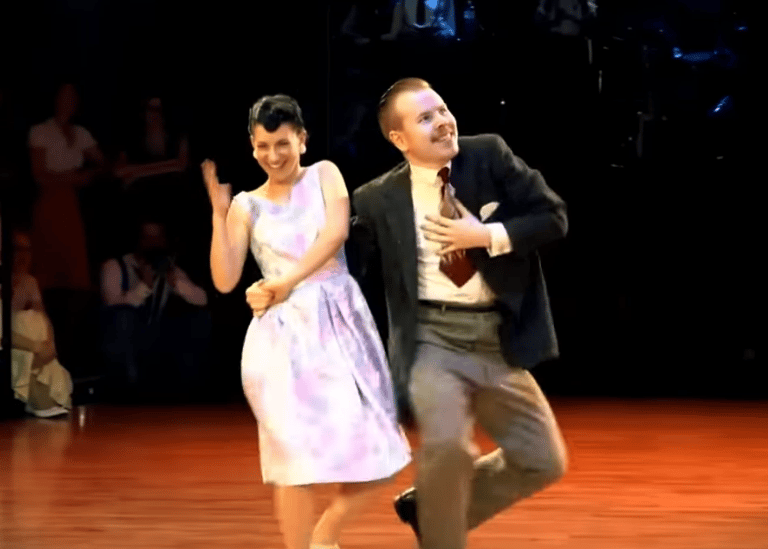 Jive Bunny And The MasterMixers - Swing The Mood