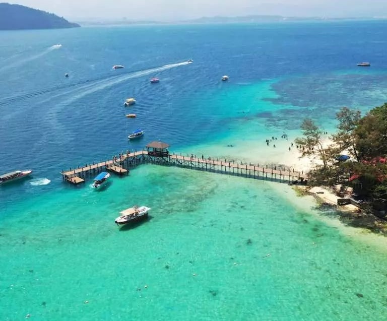 Beautiful waters in Tunku Abdul Rahman Marine Park, Sabah Borneo