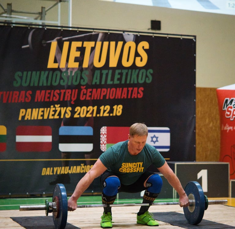 Sunkioji atletika. Jėgos treniruotės. Sporto salė