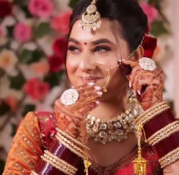 swati ghildiyal makeup studio