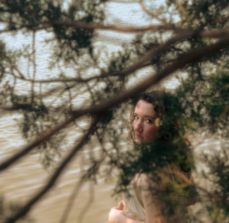 dreamy portrait of fauquier high school senior at crockett park, midland, virginia