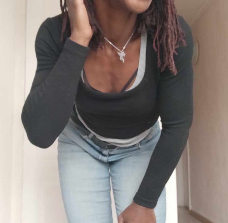 sexothérapeute, love coach, thérapie, massage, soin énergétique, écoute bienveillante, accompagnement couples, amour, zen