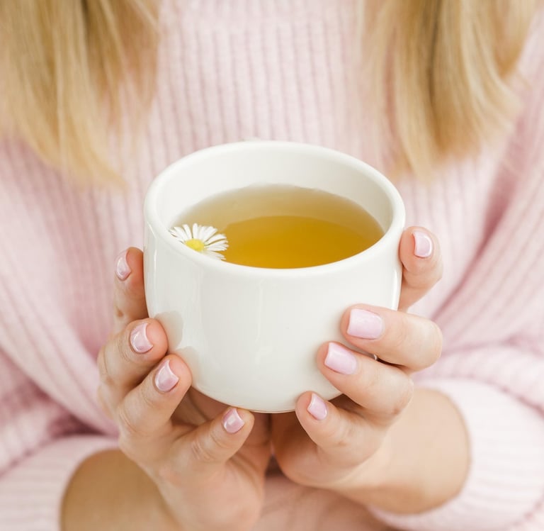 femme-tisane-plantes-digestion