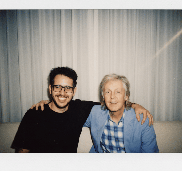 Mi foto con Paul generada con Nano banana 🍌