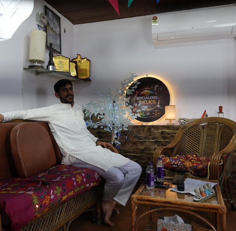 Kuldeep Singh Dharwal podcast on poetry thoughts and expression The Socialens Talks