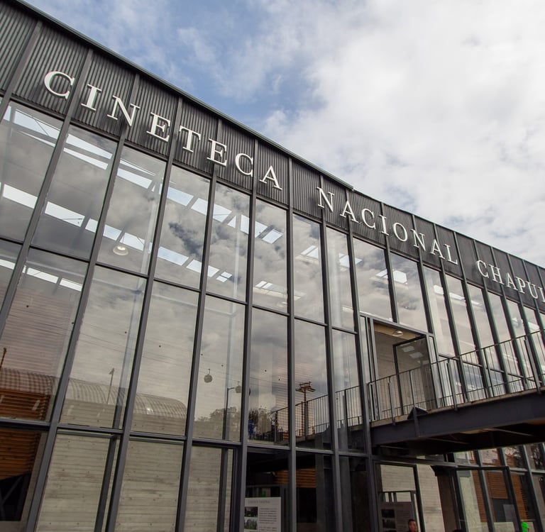¿Cómo Llegar a la Cineteca de Chapultepec en el Cablebús?