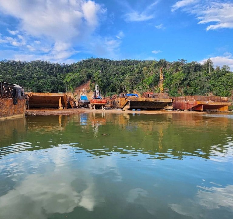 Galangan kapal kendari PT nautica Oriental Shipyard