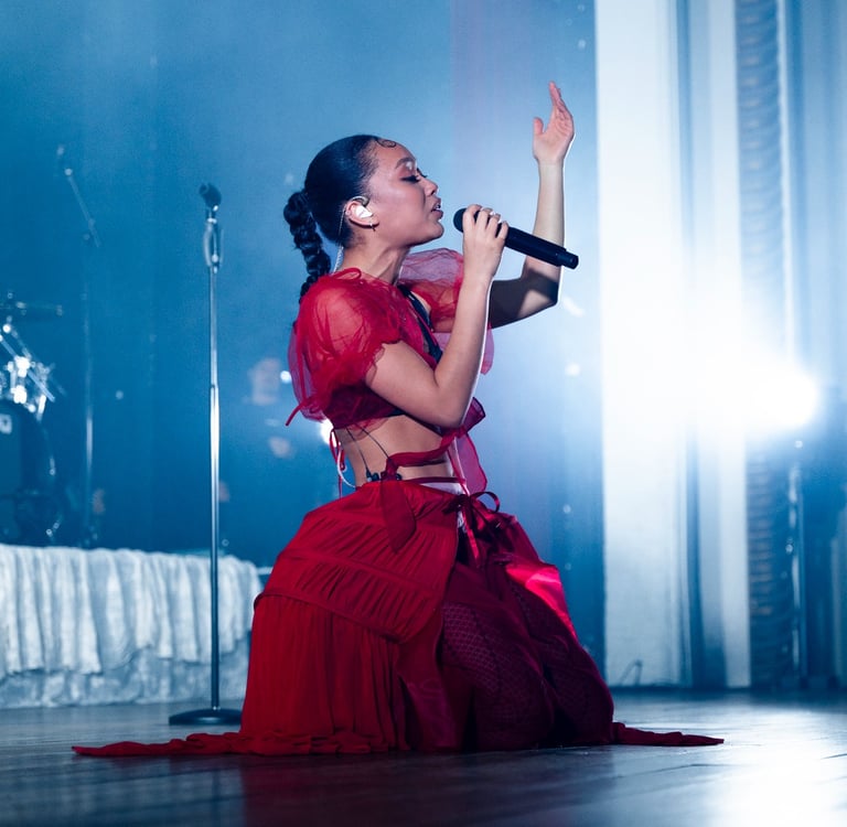 Gallery: Griff Brings the Magic to Belgium for the Vertigo World Tour