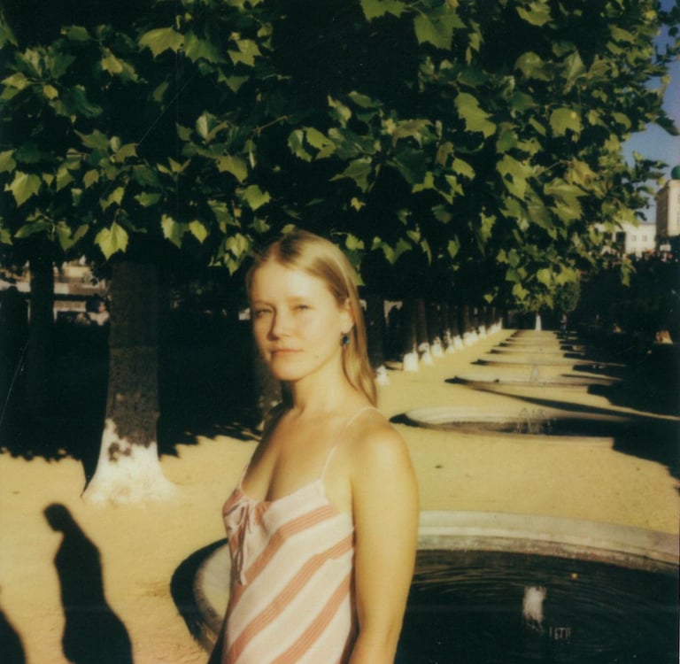 Alice Phoebe Lou Unveils “The Surface” — A Tender Love Song Told in Reverse