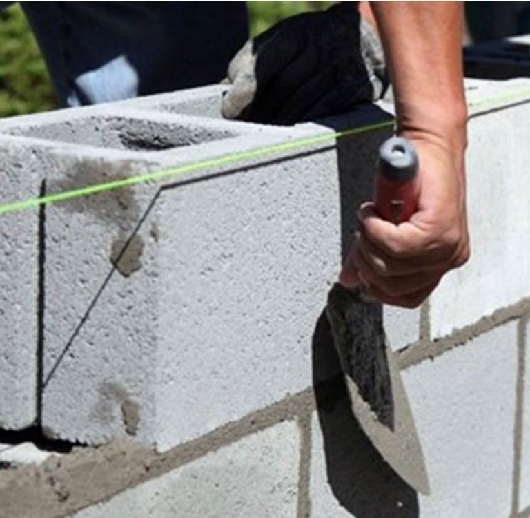 empreiteiros e pedreiros