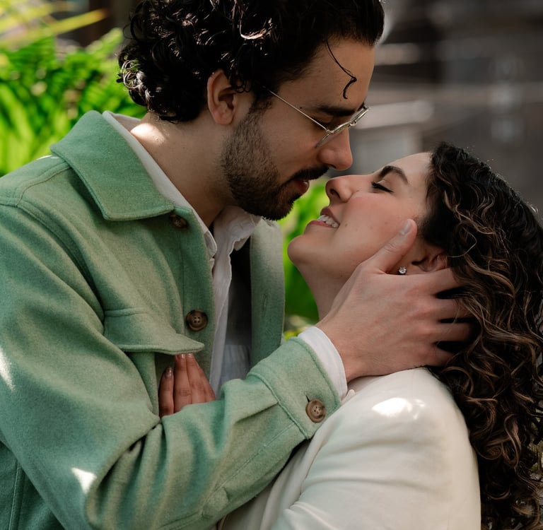 sesión pareja colonia roma cdmx, fotografo destino, fotografo cdmx, sesión pareja fuente cibeles en ciudad de méxico