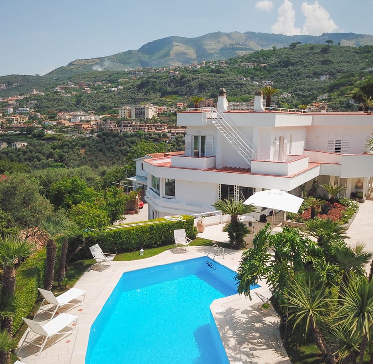 luxurious villa in Italy pictured on our holiday planned by Francesco Margaretini Luxury Travels