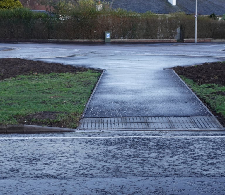 Junction Balgreen Road and Glendevon Park Edinburgh