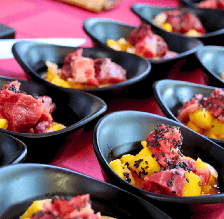 Catering para empresas sabadell un evento privado con ceviche de atún