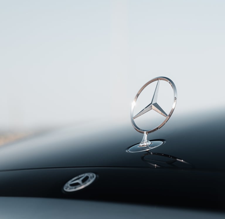a mercedes benz star emblem