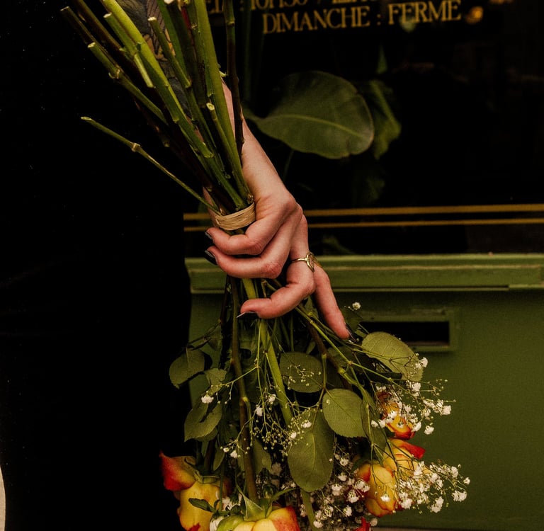 tatouage fleurs femme bretagne