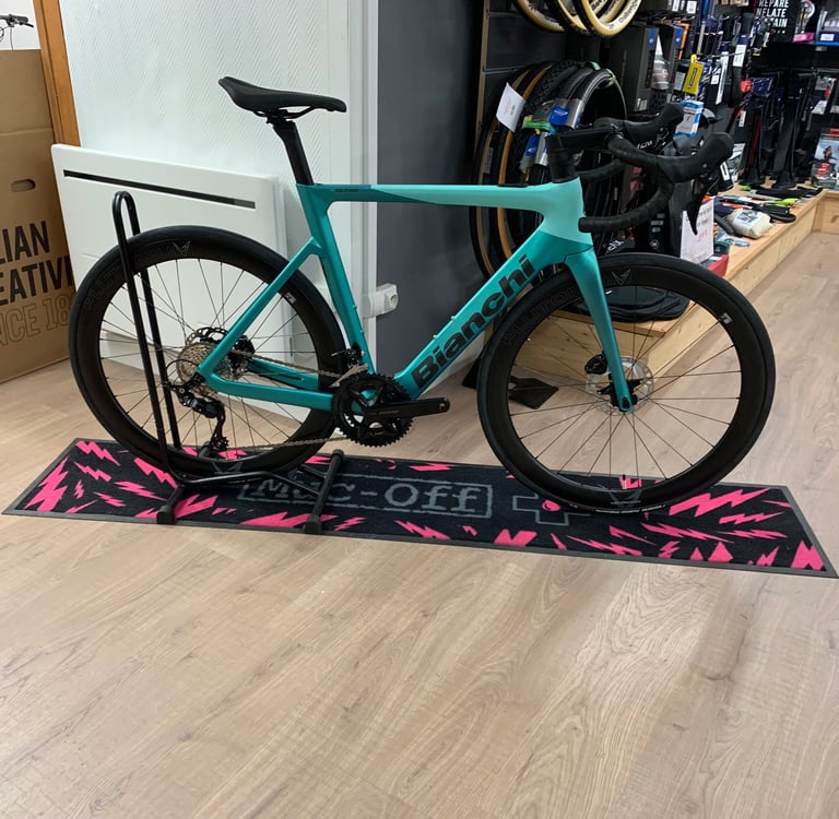 Vélo route électrique Bianchi