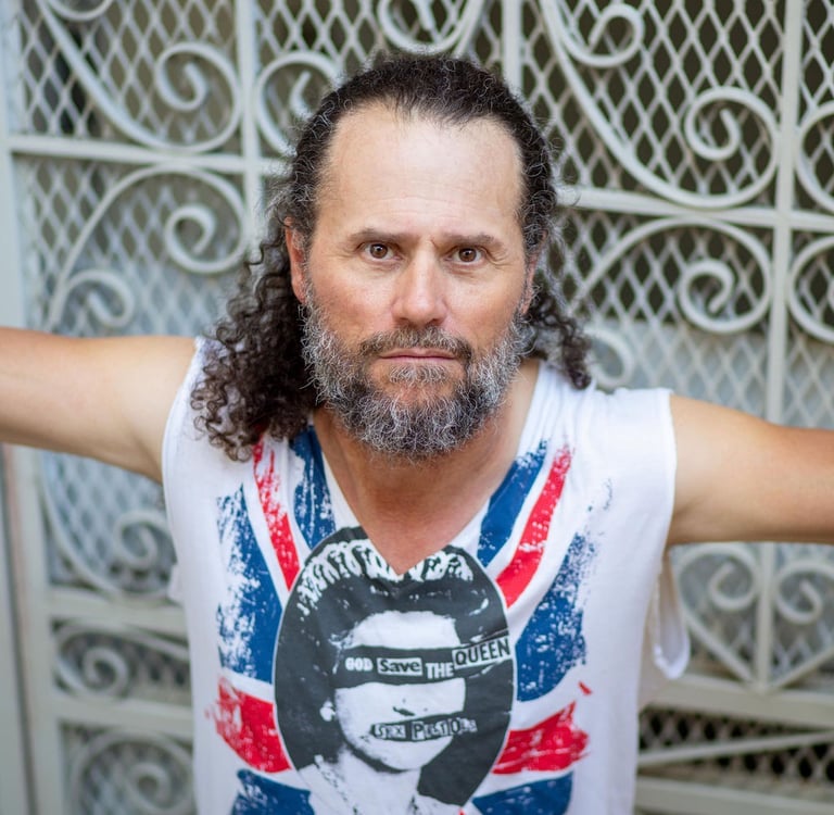 theatrical-character-headshot-gritty-rebel-la