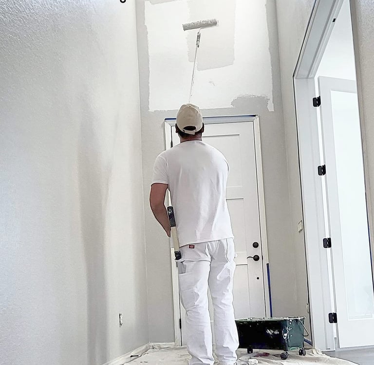 interior house painter painting wall - daeco painting employee