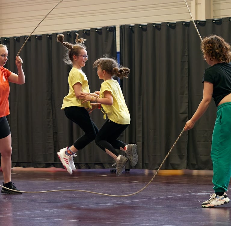 Entraînement Double Dutch — enfants à Mondeville près de Caen