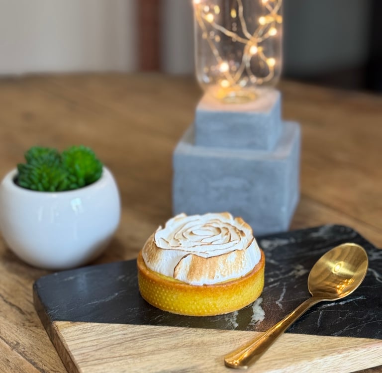 Tarte à la rhubarbe meringuée