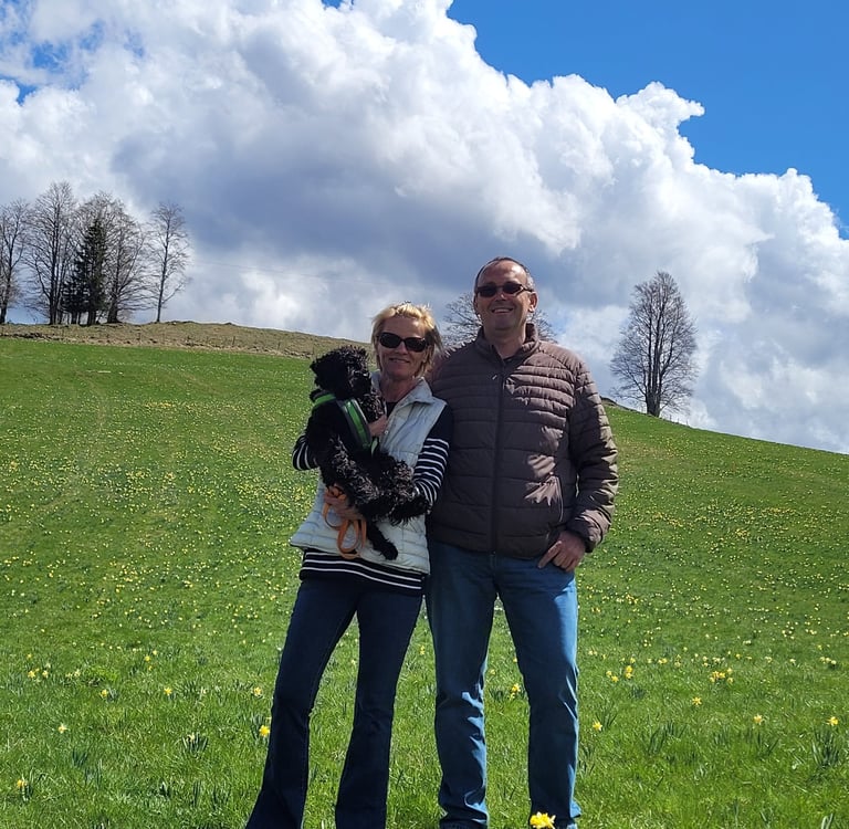 Retrouvailles éleveurs et Viky des Diamants Noirs d'Also