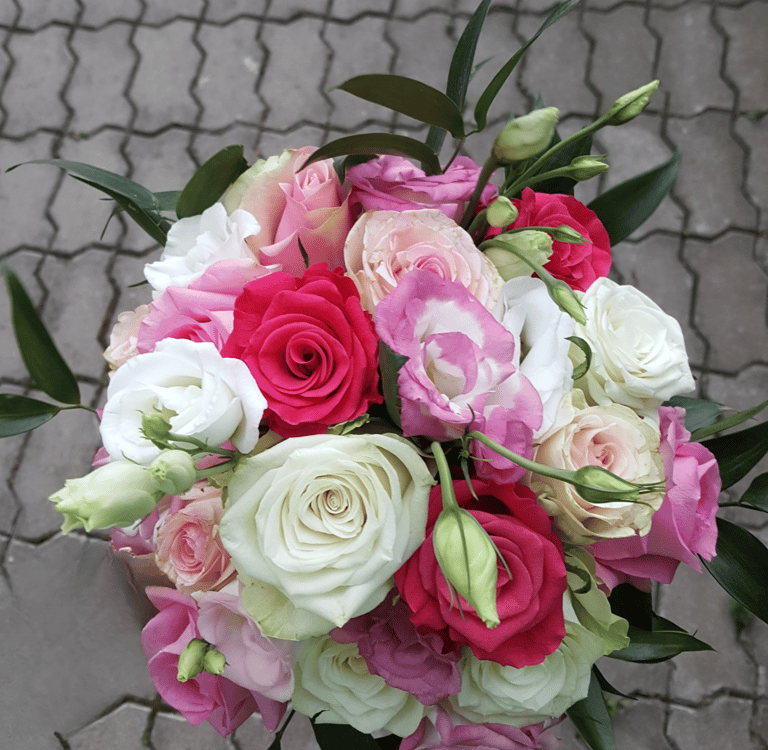 Gėlių puošyba pagal sezoną – nuo idėjos iki įgyvendinimo