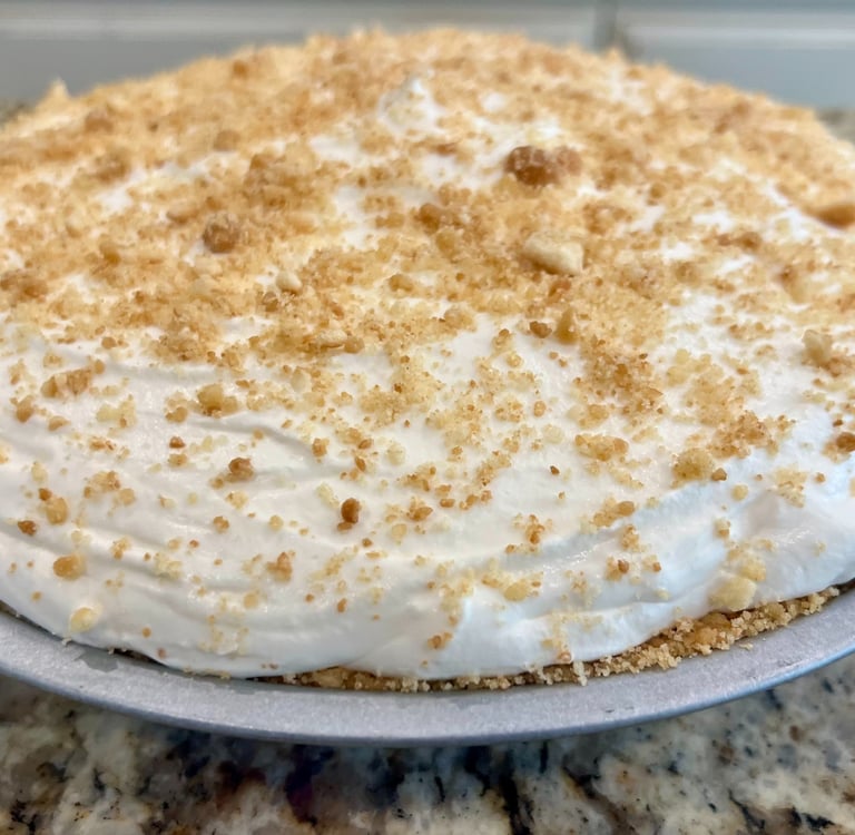 banana cream pie with nilla wafer crust