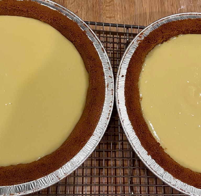key lime pie with cookie crust