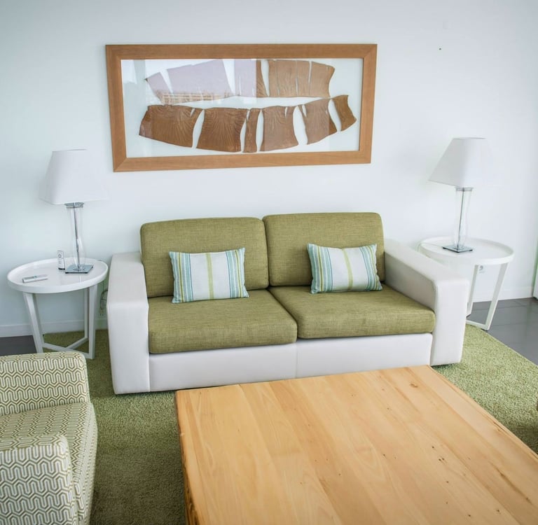 Sala de estar de um dos apartamentos do Edifício Arrábida