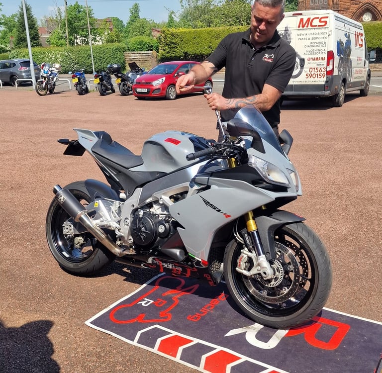 Suspension set up without customer on the motorbike