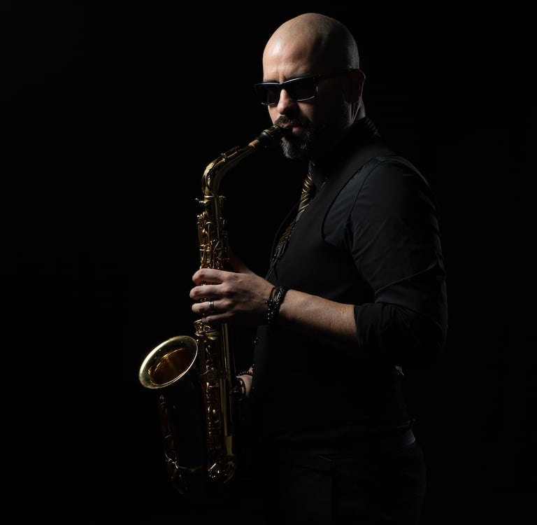 saxofonista elegante
